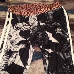 Adidas leggings size xs cheetah print waist band